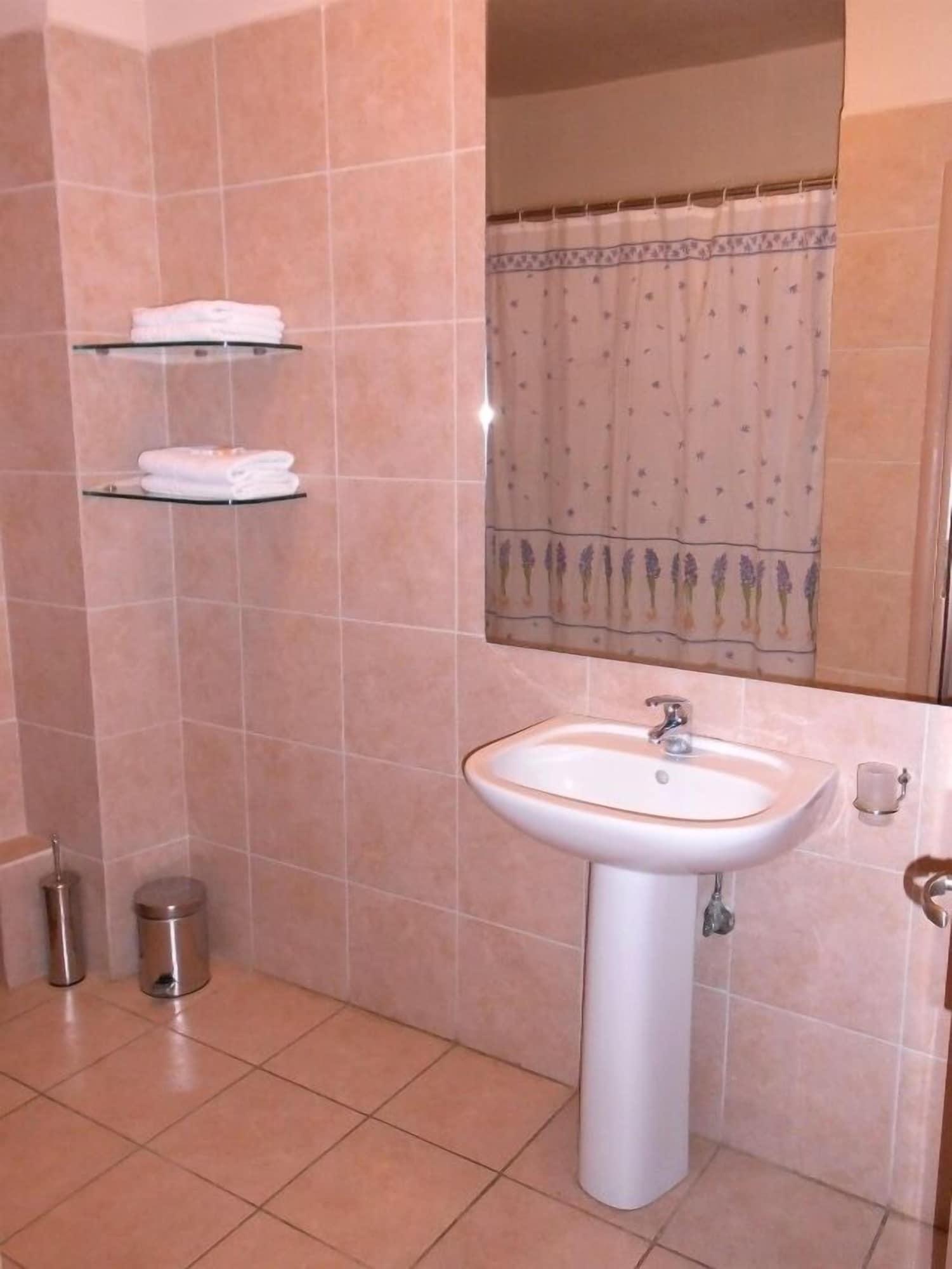 Lambrinos Suites Platanias  Luaran gambar