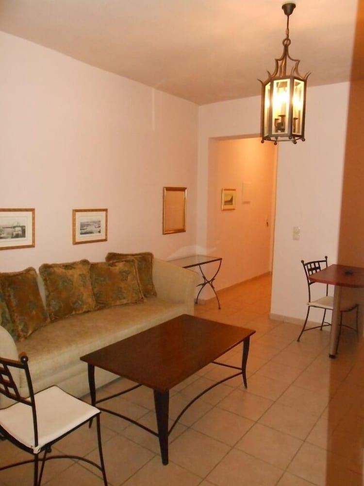 Lambrinos Suites Platanias  Luaran gambar