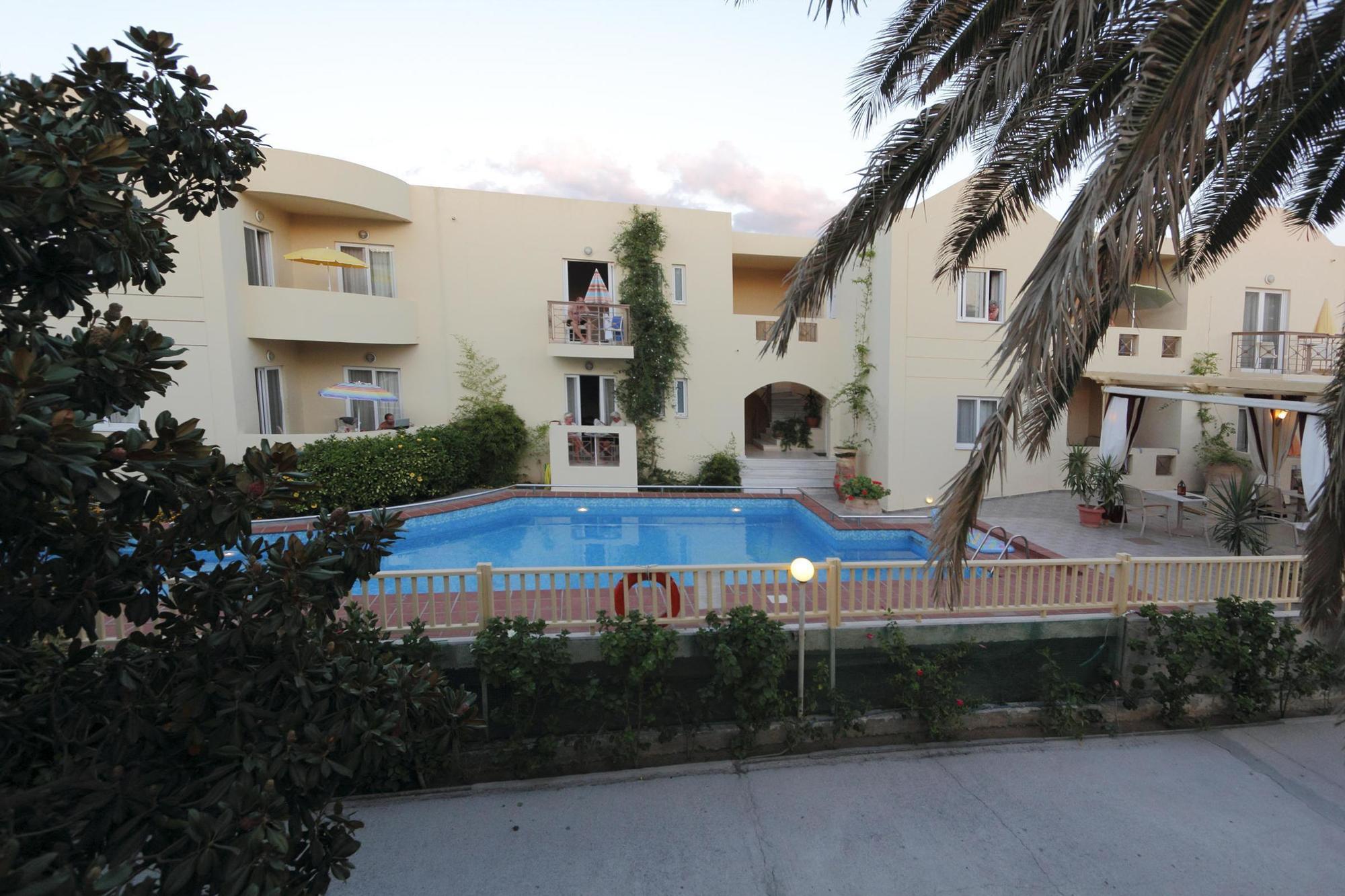 Lambrinos Suites Platanias  Luaran gambar